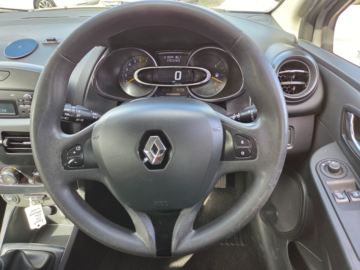 Used Renault Clio 2014 for sale - 76418082: Photo 17