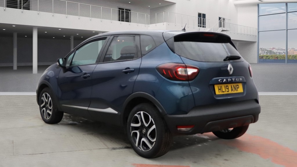 Used Renault Captur 2019 for sale - 76941916: Photo 3
