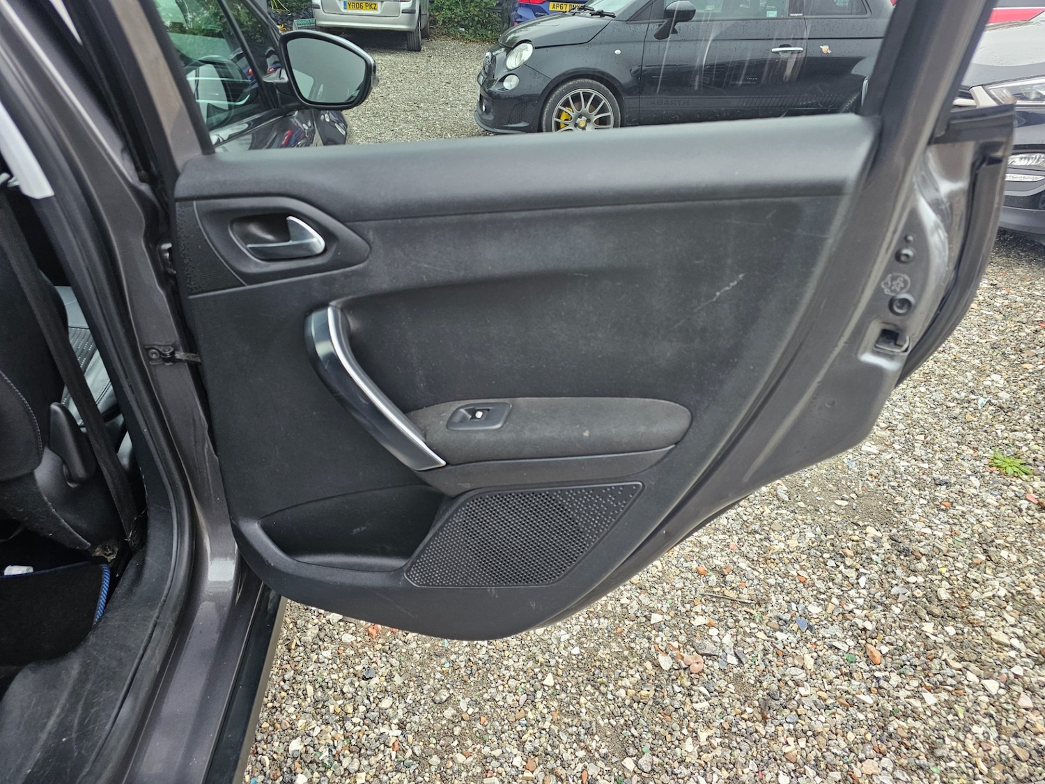 Used Peugeot 2008 2015 for sale - 75736569: Photo 23