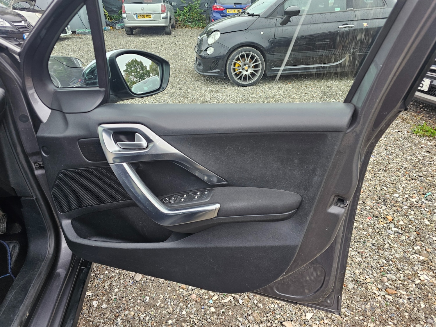 Used Peugeot 2008 2015 for sale - 75736569: Photo 26