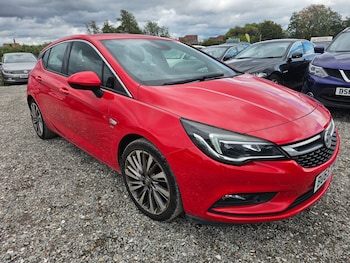 2016 (65) - 1.6 CDTi 16V 136 SRi Nav 5dr