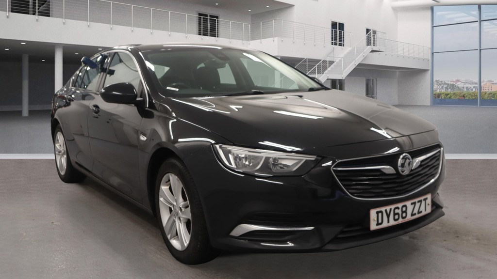 Used Vauxhall Insignia 2018 for sale - 76503087: Photo 1