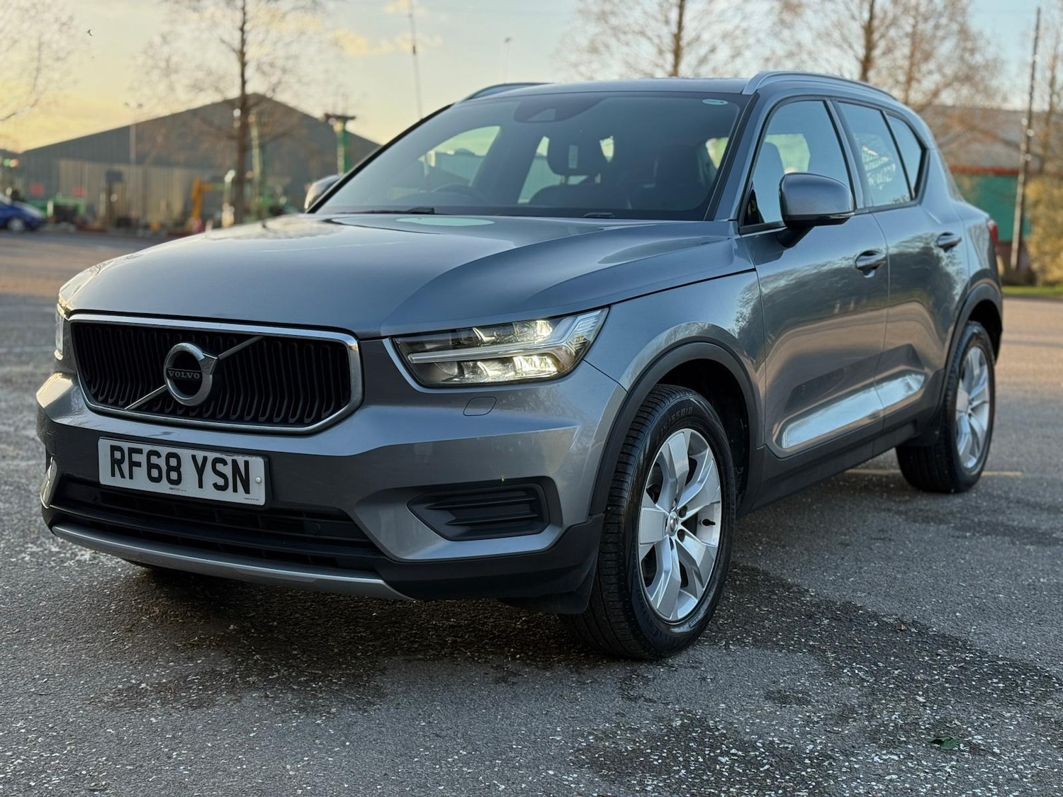 Used Volvo XC40 2019 for sale - 78071088: Photo 3
