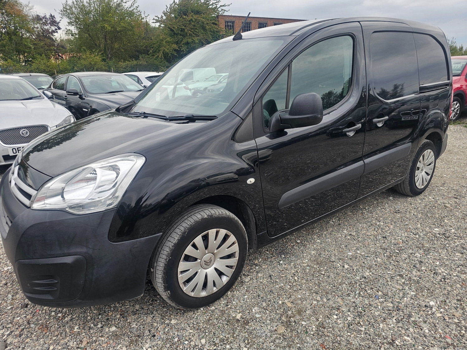 Used Citroen Berlingo 2017 for sale - 76098845: Photo 8