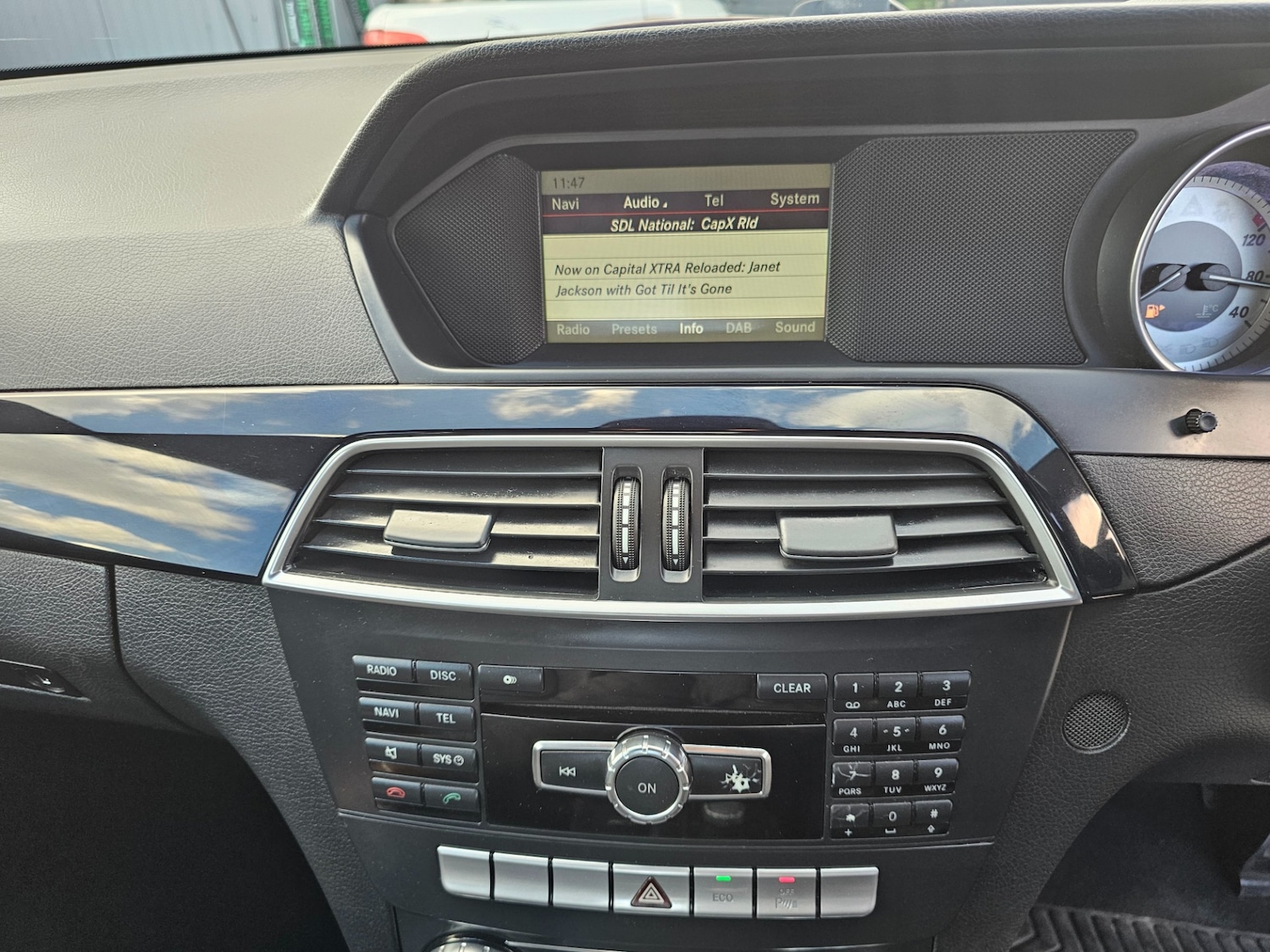 Used Mercedes-Benz C Class 2013 for sale - 73783850: Photo 15