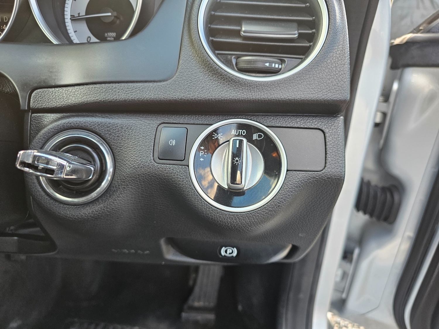 Used Mercedes-Benz C Class 2013 for sale - 73783850: Photo 26