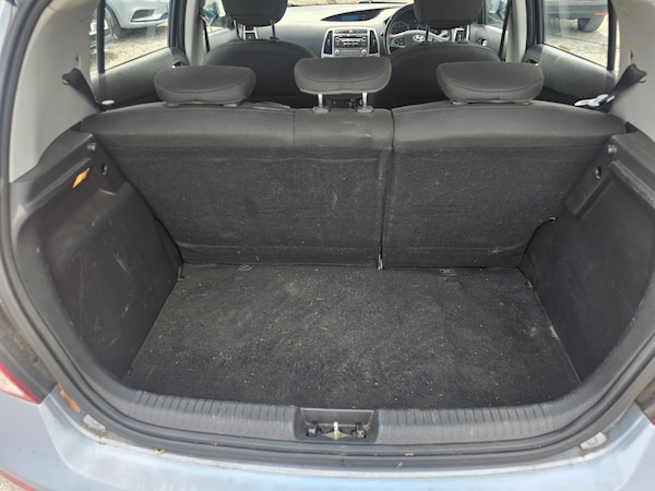 Used Hyundai i20 2012 for sale - 75058538: Photo 9