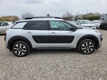 Used Citroen C4 Cactus 2016 for sale - 78881017: Photo