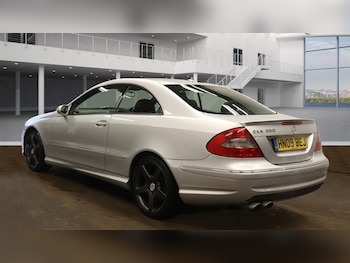 Used Mercedes-Benz CLK 2009 for sale - 75736611: Photo