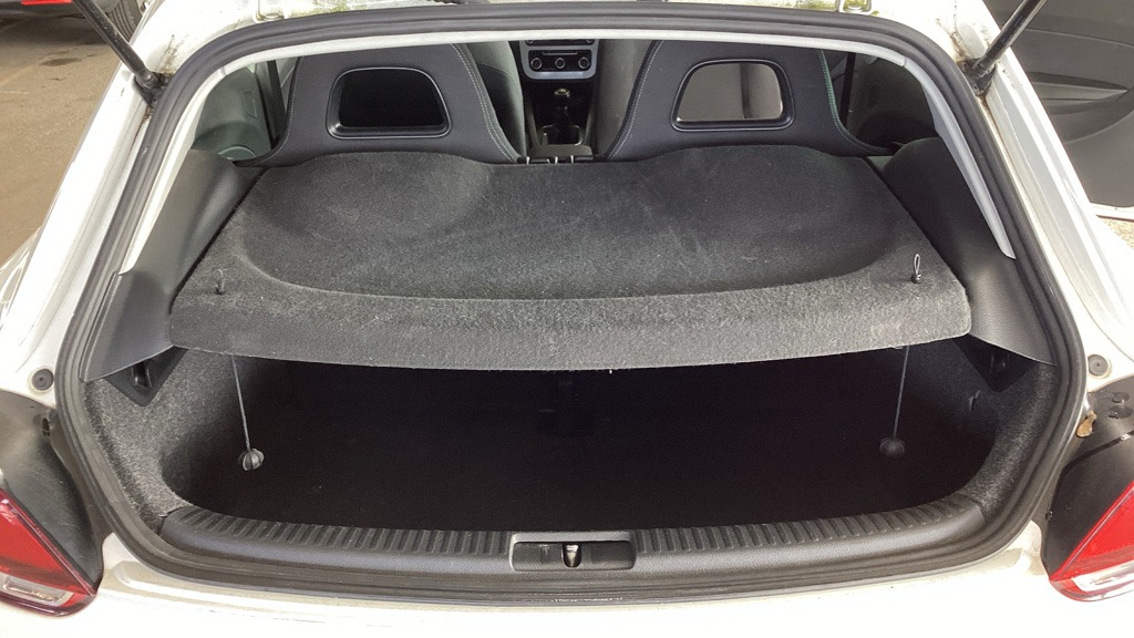 Used Volkswagen Scirocco 2011 for sale - 78000422: Photo 7