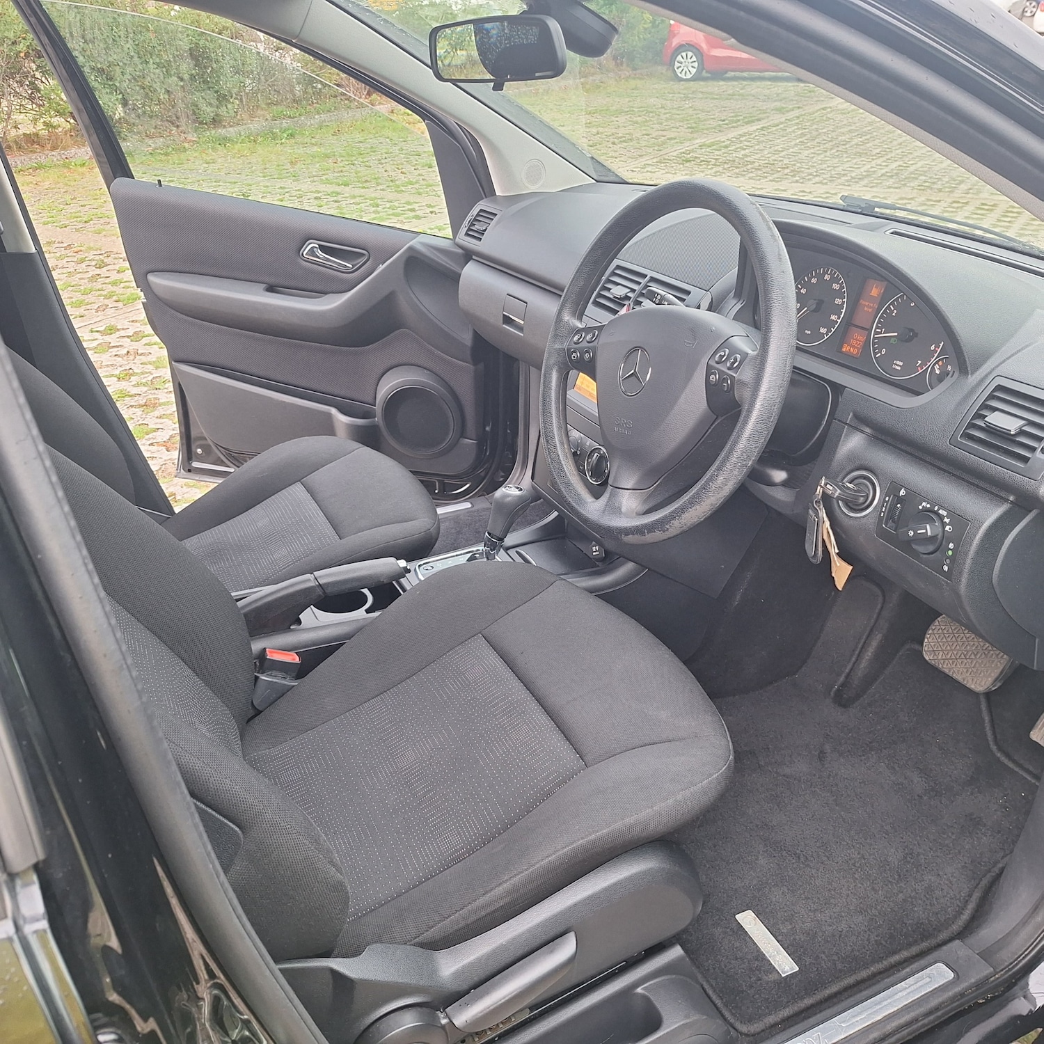 Used Mercedes-Benz A-Class 2012 for sale - 76018308: Photo 3