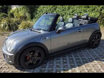 Used MINI Convertible 2004 for sale - 75301025: Photo