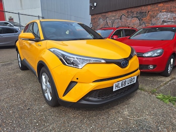 Used Toyota C-HR  for sale - 75368709: Photo