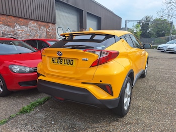 Used Toyota C-HR  for sale - 75368709: Photo