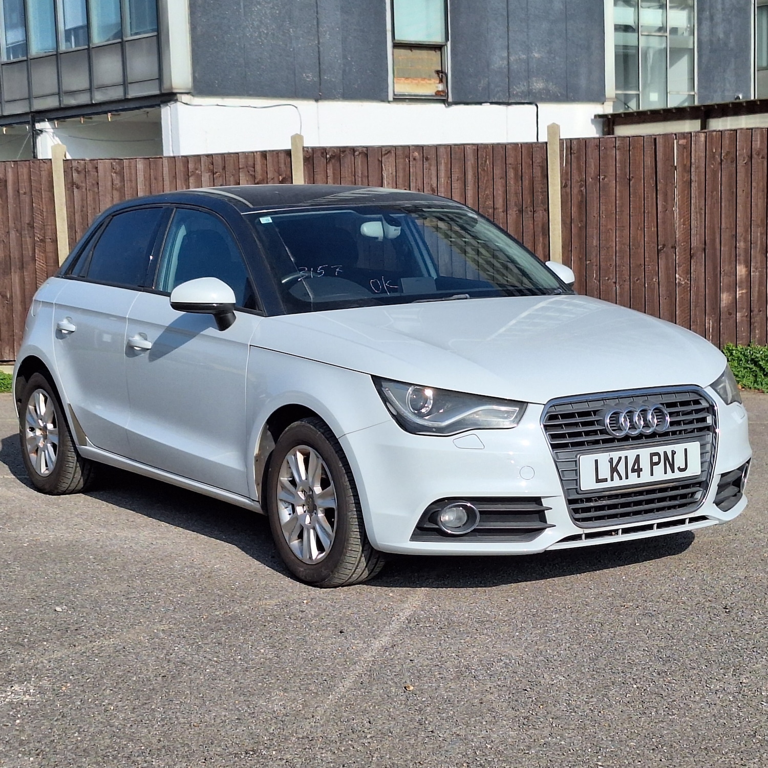 Used Audi A1 2014 for sale - 76249726: Photo 2