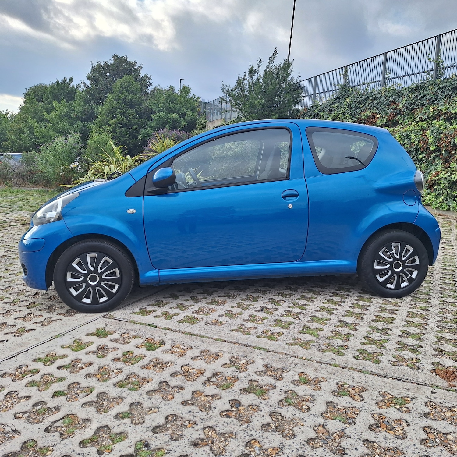 Vehicle 25