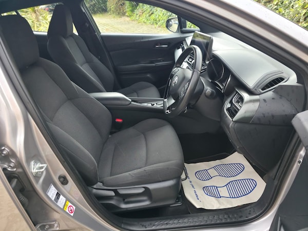Used Toyota C-HR 2017 for sale - 75683605: Photo 9