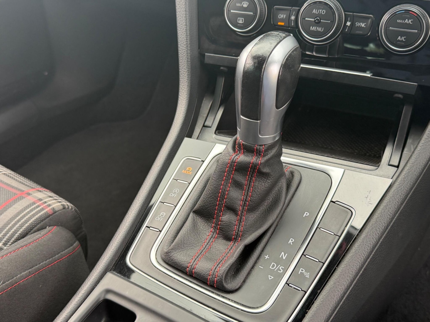 Used Volkswagen Golf 2017 for sale - 78058726: Photo 12