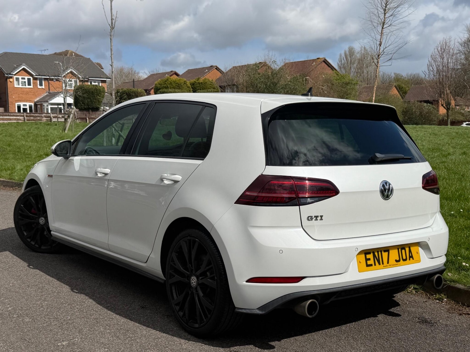 Used Volkswagen Golf 2017 for sale - 78058726: Photo 2