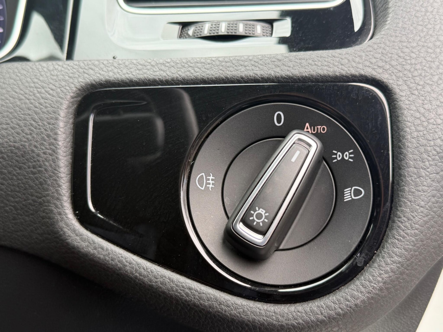 Used Volkswagen Golf 2017 for sale - 78058726: Photo 23