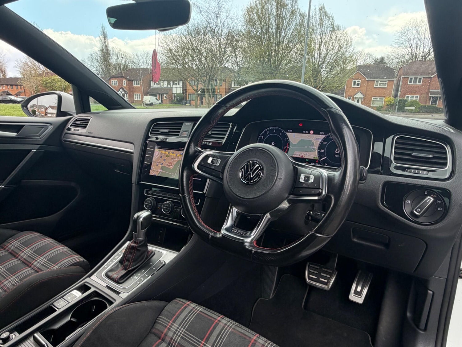 Used Volkswagen Golf 2017 for sale - 78058726: Photo 3