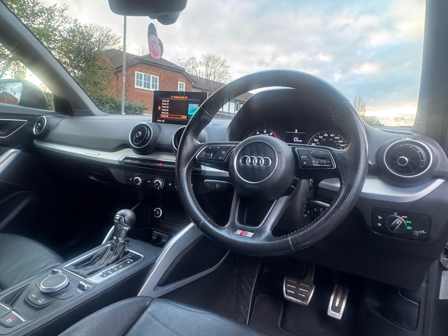 Used Audi Q2 for sale - 77633401: Photo 3