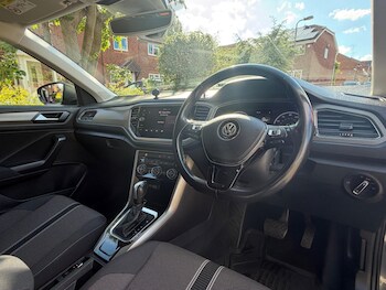 Used Volkswagen T-Roc 2020 for sale - 78601554: Photo