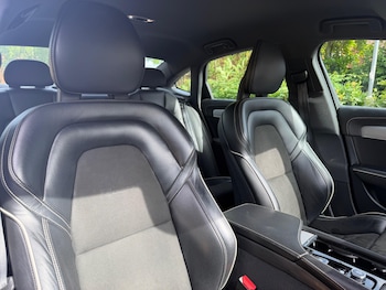 Used Volvo S90 2018 for sale - 79116408: Photo