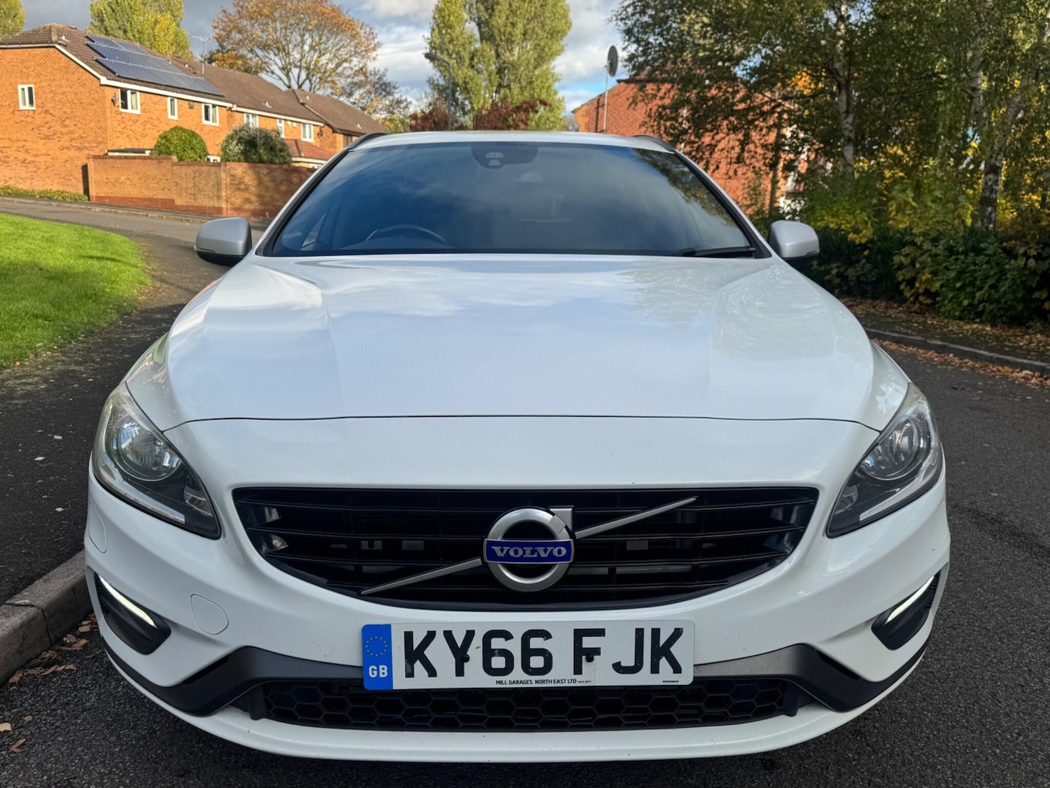 Used Volvo V60 2016 for sale - 76348773: Photo 14