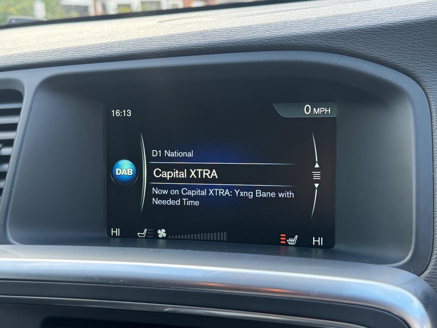 Used Volvo V60 2016 for sale - 76348773: Photo 17