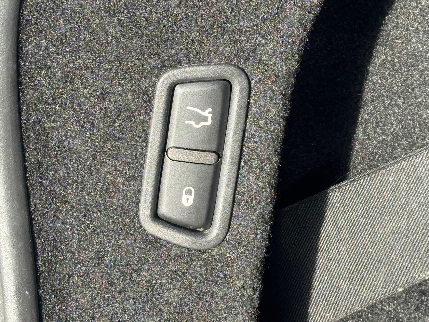 Used Maserati Levante 2018 for sale - 77683754: Photo 20