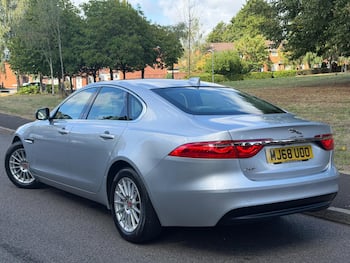 Used Jaguar XF 2018 for sale - 79687930: Photo