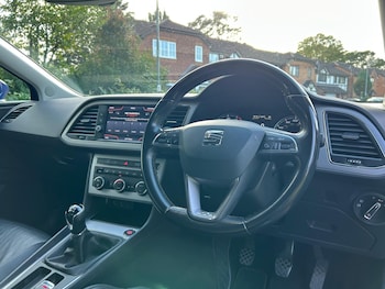 Used SEAT Leon 2018 for sale - 76284302: Photo