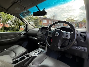 Used Nissan Navara 2015 for sale - 78319518: Photo