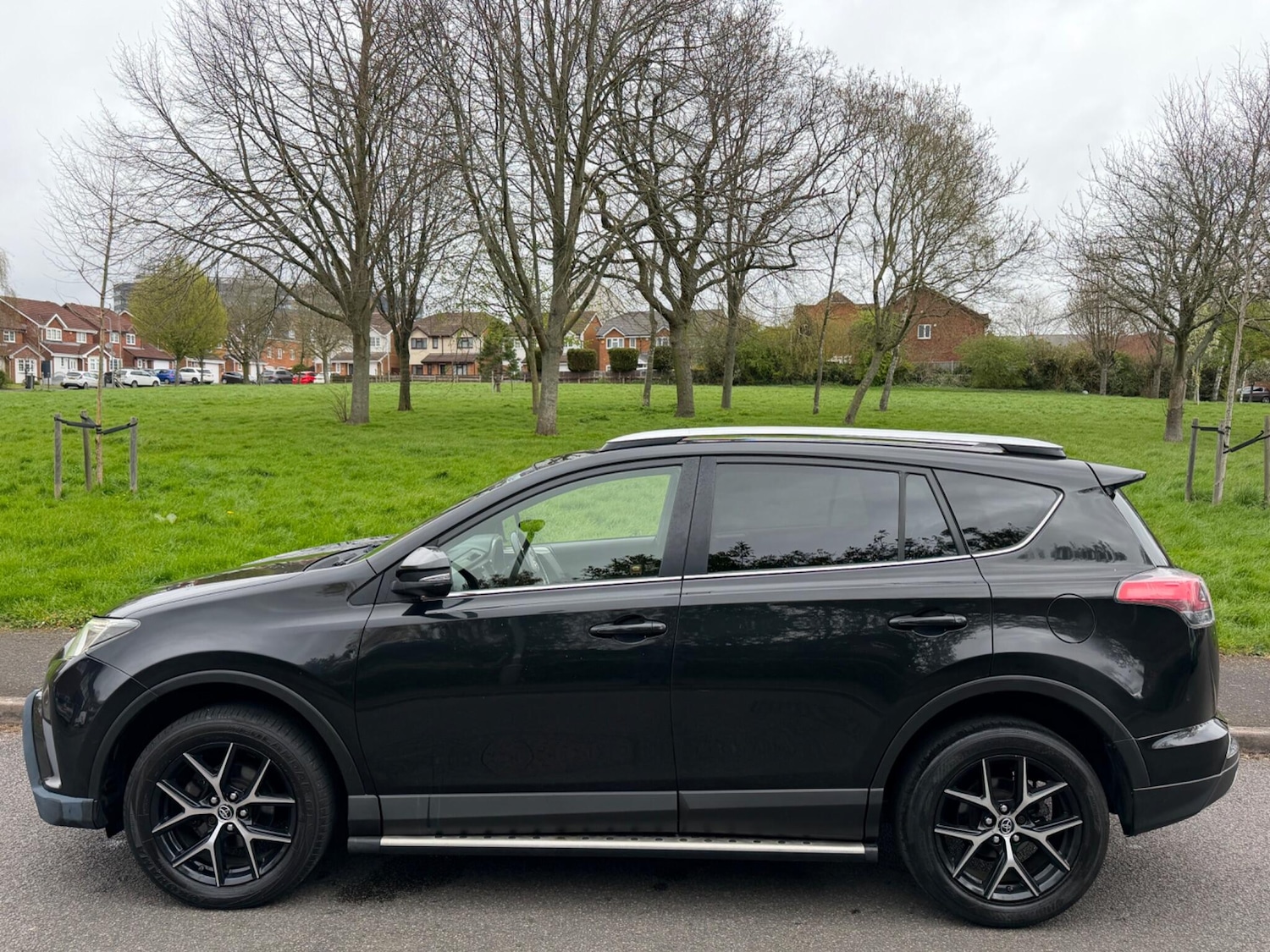 Used Toyota RAV4 for sale - 78136311: Photo 10