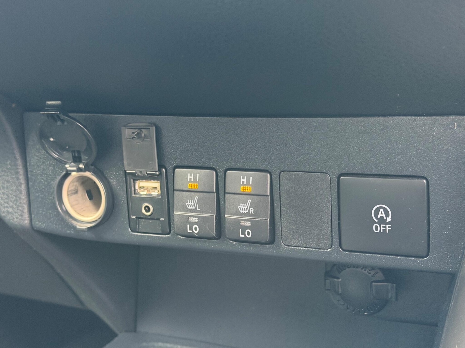 Used Toyota RAV4 for sale - 78136311: Photo 19