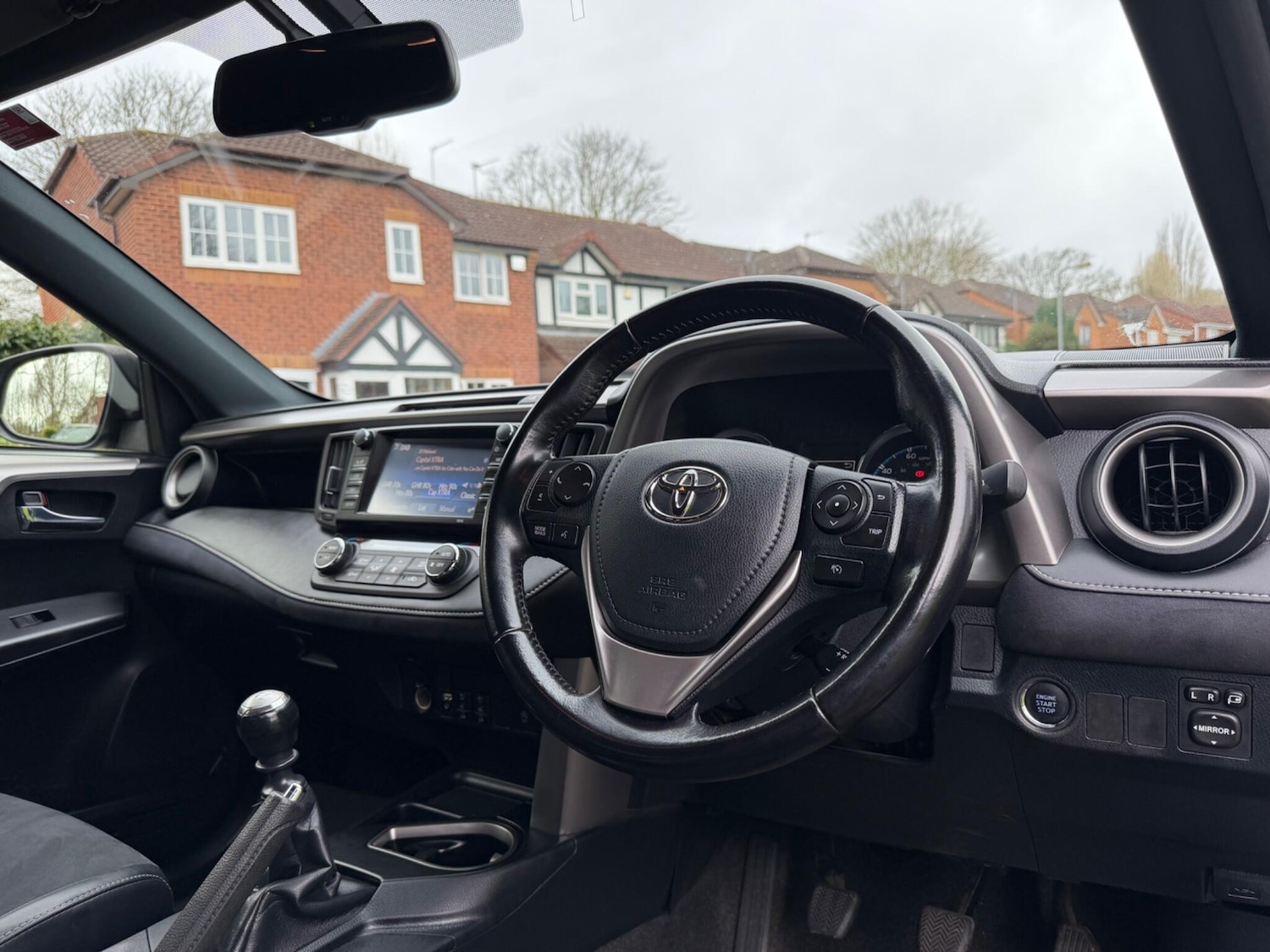 Used Toyota RAV4 for sale - 78136311: Photo 3