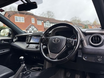 Used Toyota RAV4 2016 for sale - 78136311: Photo