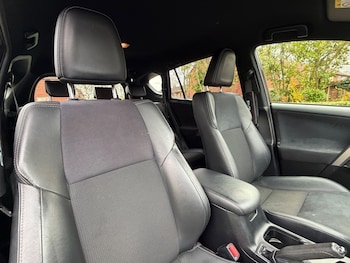 Used Toyota RAV4 2016 for sale - 78136311: Photo