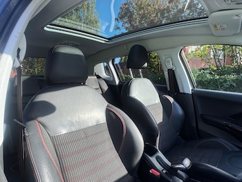Used Peugeot 2008 2016 for sale - 76283181: Photo