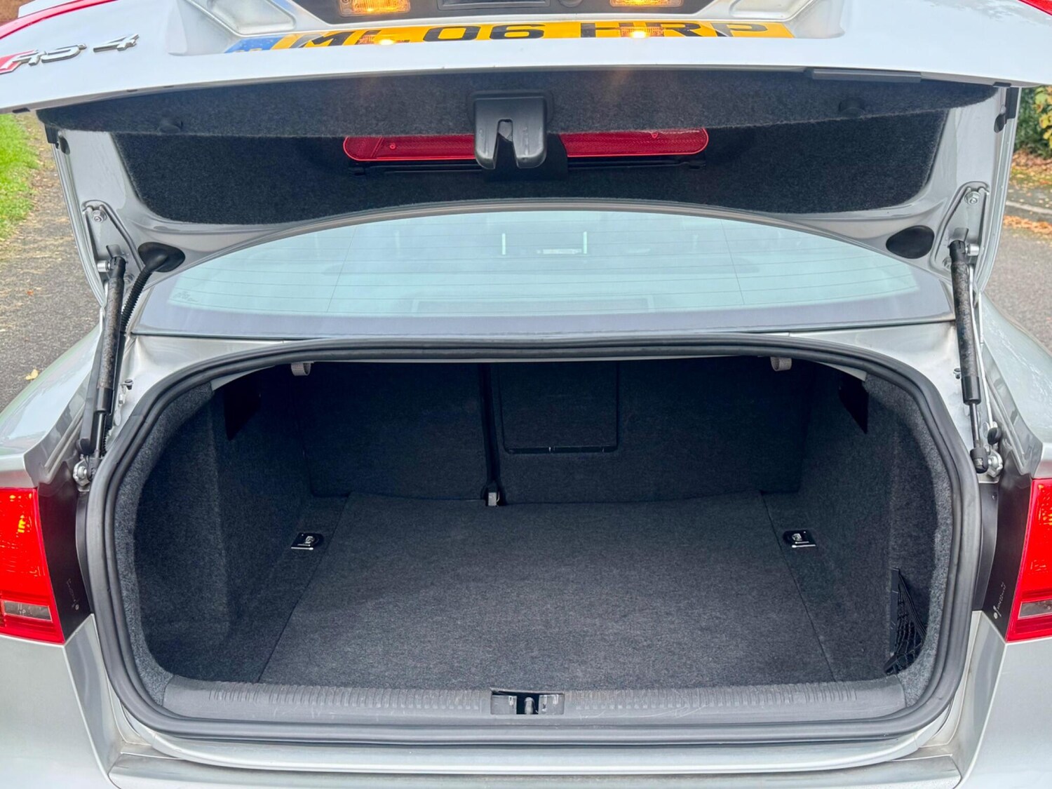 Used Audi RS4 2006 for sale - 77613852: Photo 19