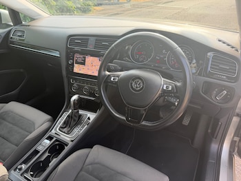 Used Volkswagen Golf 2017 for sale - 79396067: Photo