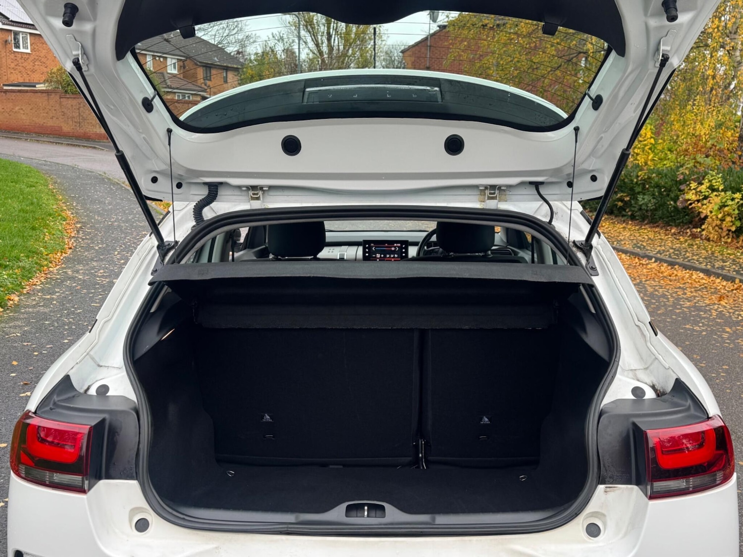 Used Citroen C4 Cactus 2019 for sale - 76538214: Photo 17