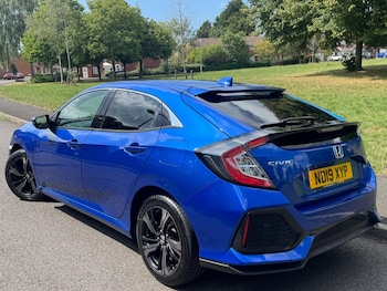 Used Honda Civic 2019 for sale - 76283816: Photo