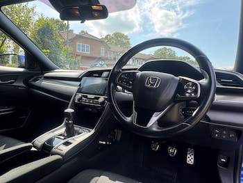 Used Honda Civic 2019 for sale - 76283816: Photo