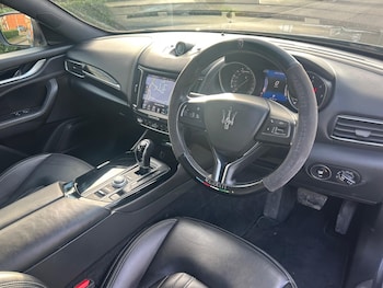 Used Maserati Levante 2018 for sale - 78245346: Photo