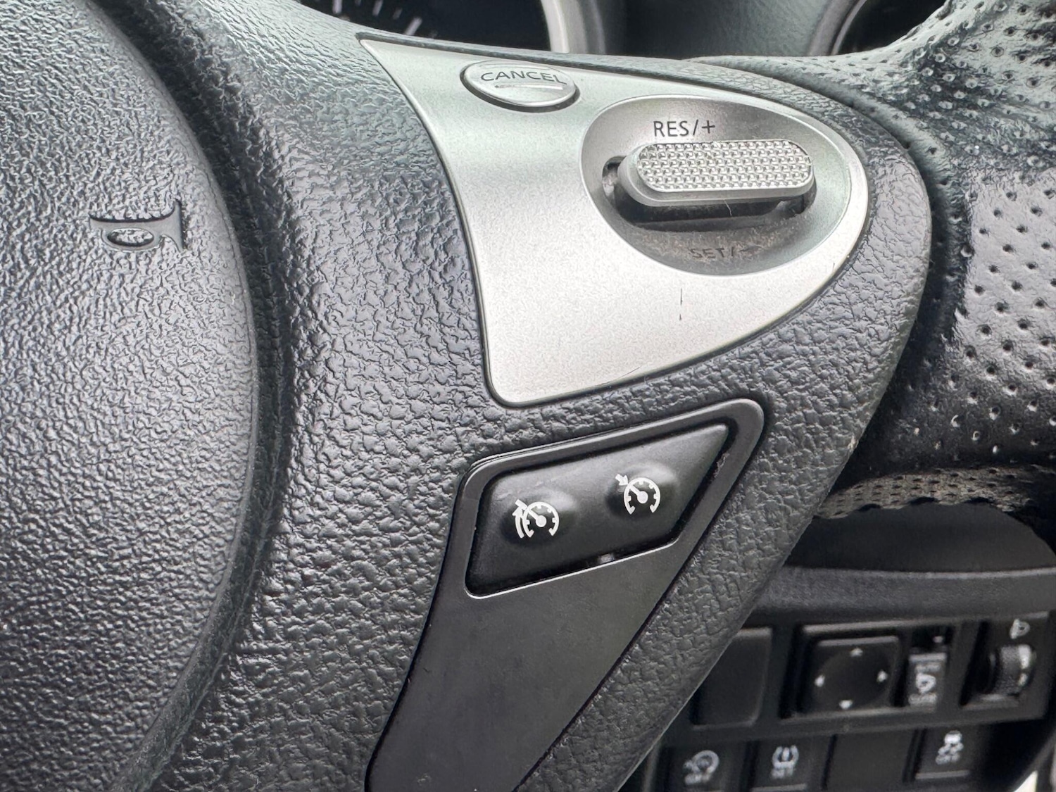 Used Nissan Juke 2016 for sale - 77769561: Photo 22