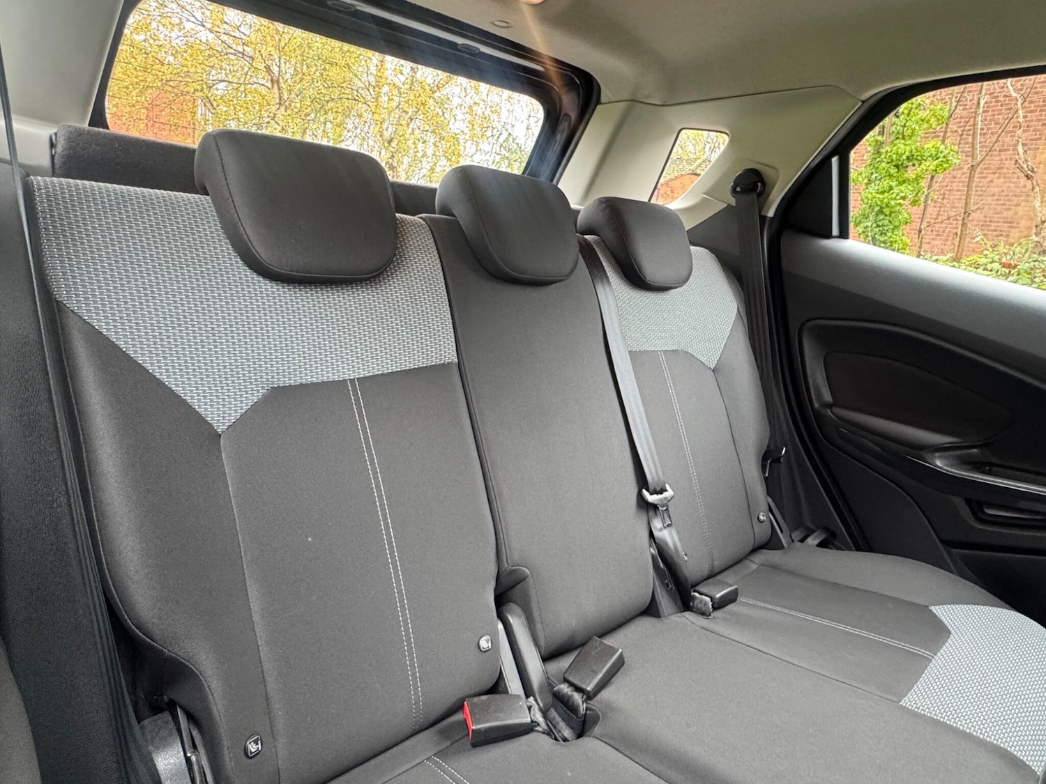 Used Ford Ecosport 2017 for sale - 76549240: Photo 8