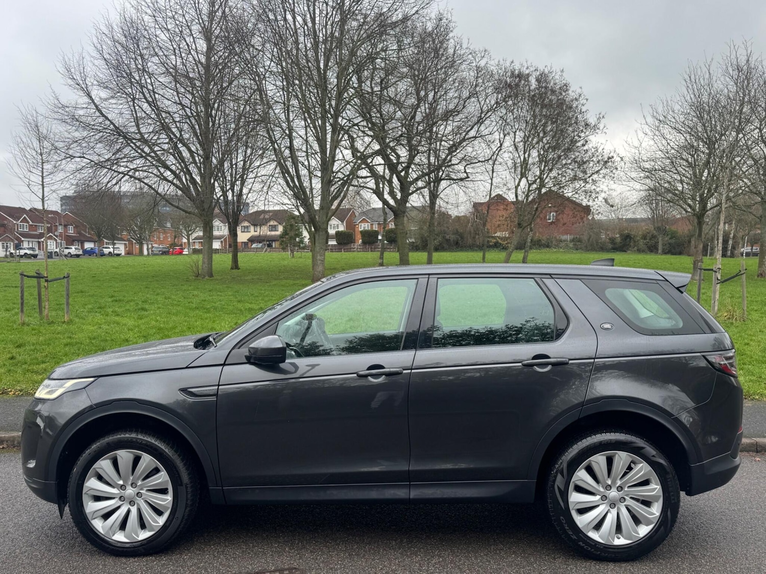 Used Land Rover Discovery Sport 2020 for sale - 77633920: Photo 12