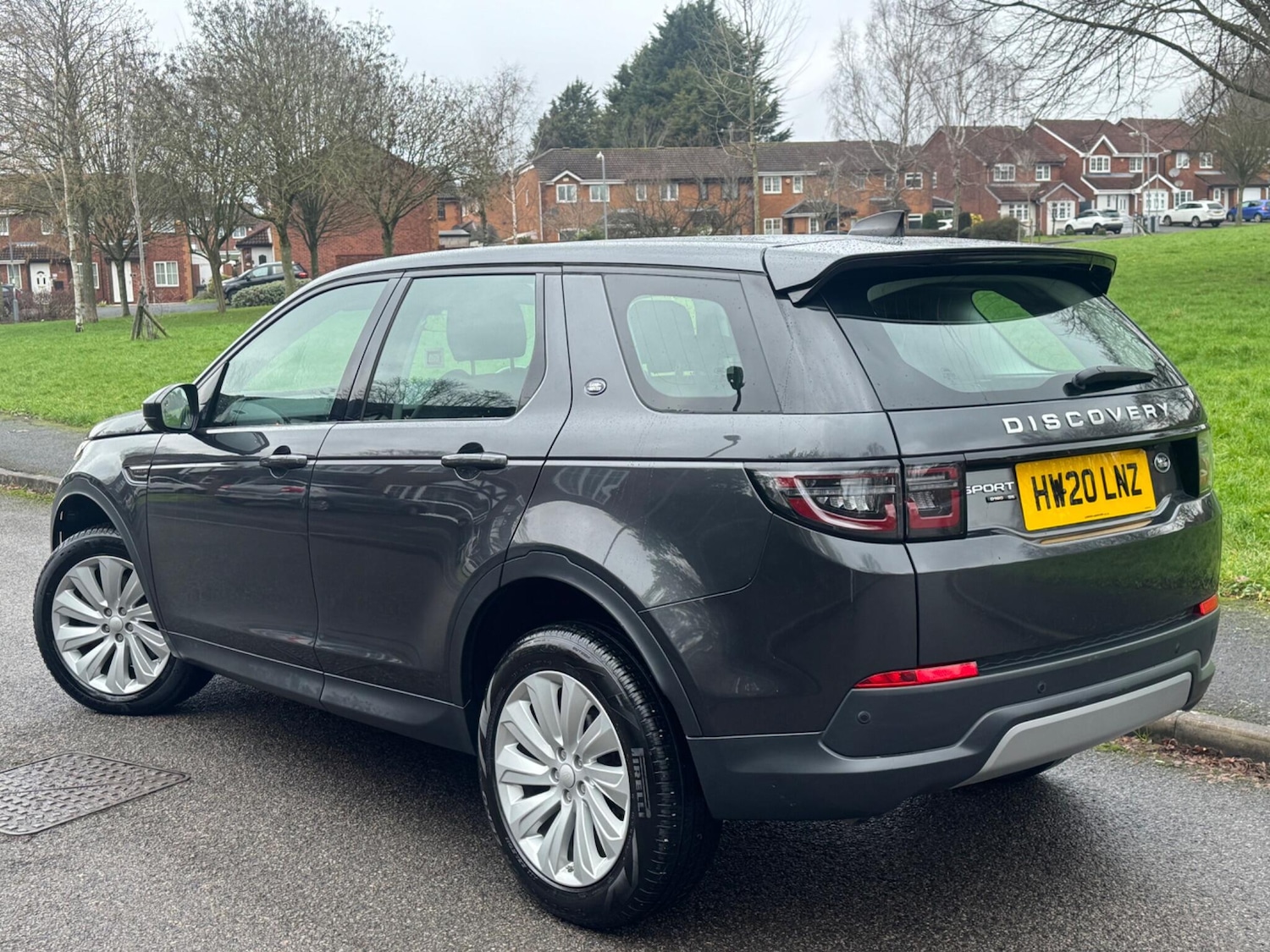 Used Land Rover Discovery Sport 2020 for sale - 77633920: Photo 2